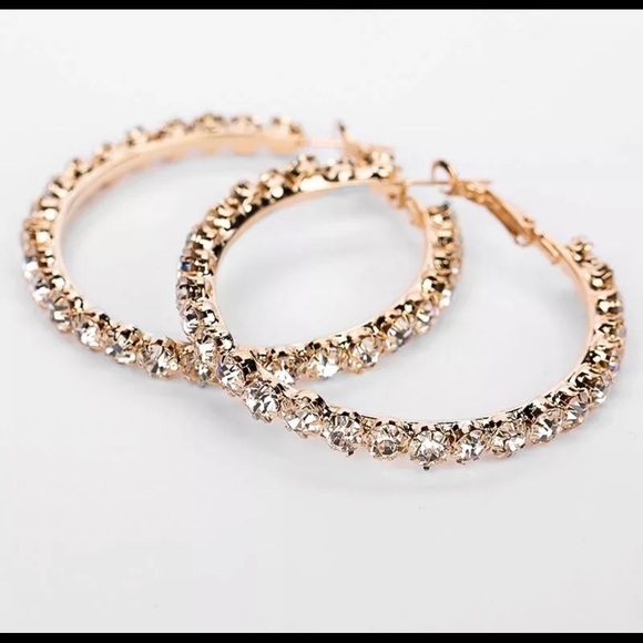 Glitz amd Glam Jewelry - ✨Gold Hoop Earrings✨